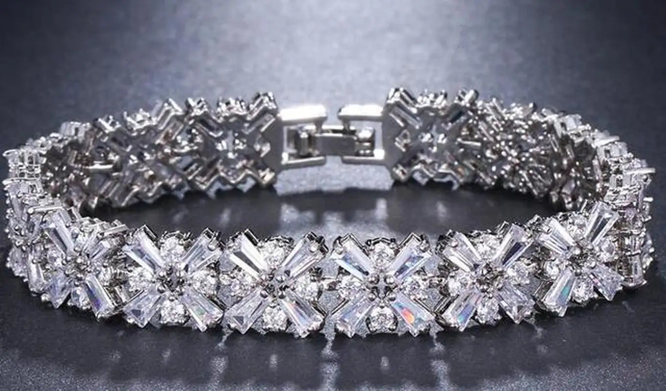 Universal Luxury Crystal Charm Bracelets for Women
