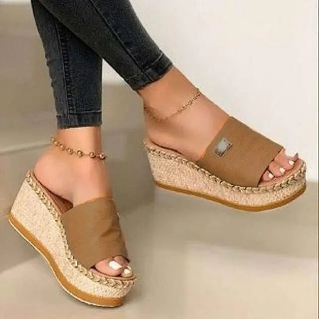 Universal Women's Platform Sandals
