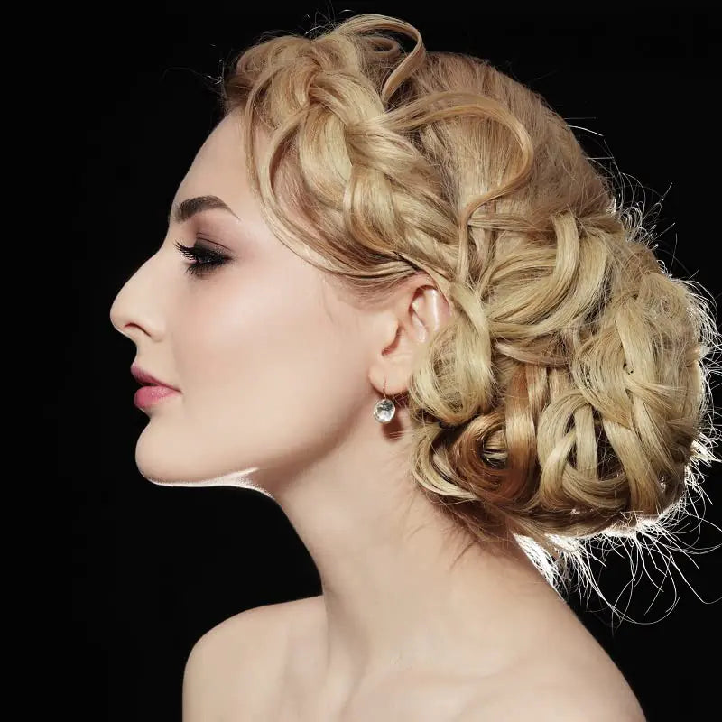 Universal Short Curls Extension Bun