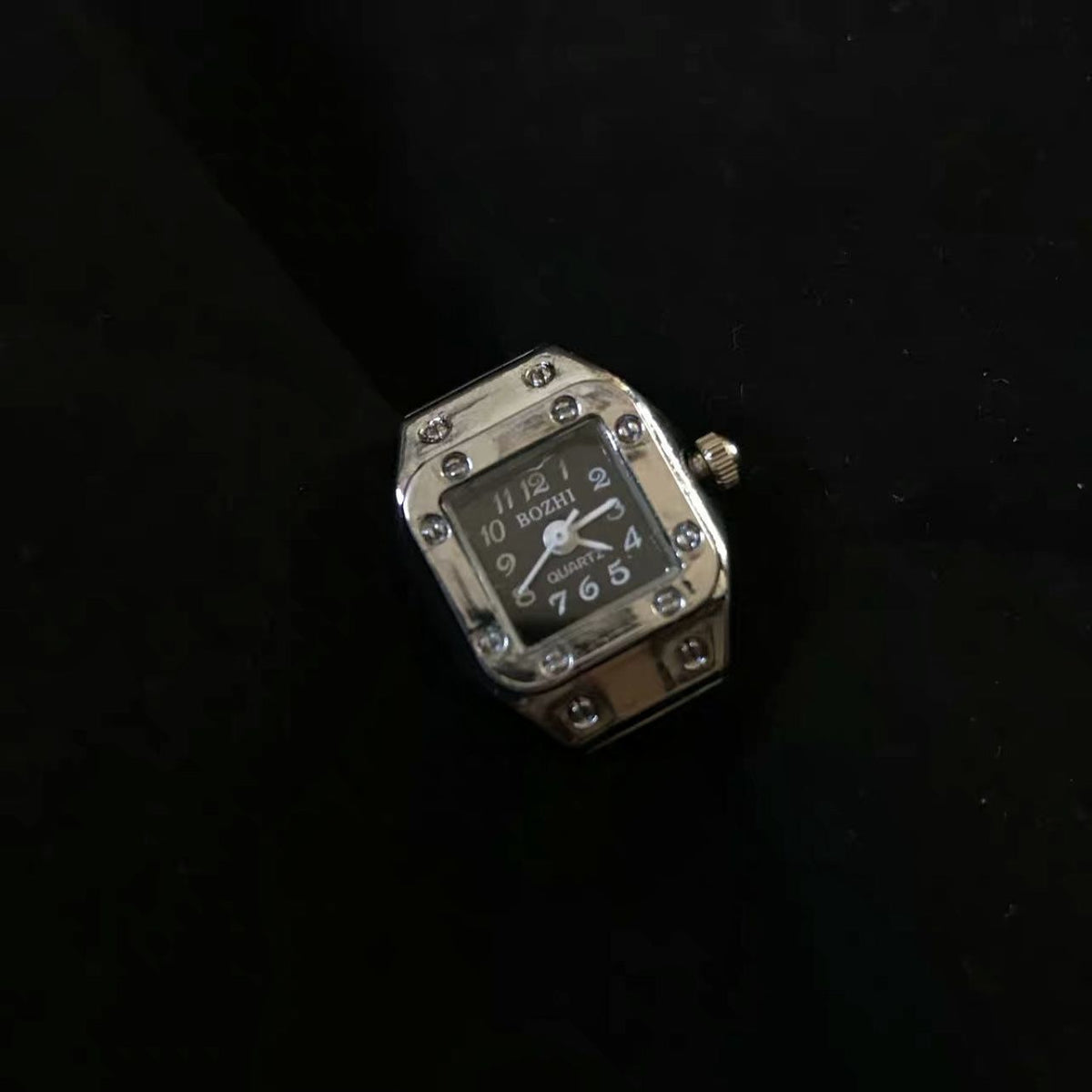 Vintage Couple Watches with Simple Ring Design
