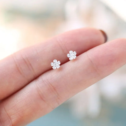 925 Sterling Silver Heart Stud Earrings
