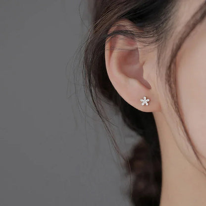 925 Sterling Silver Heart Stud Earrings