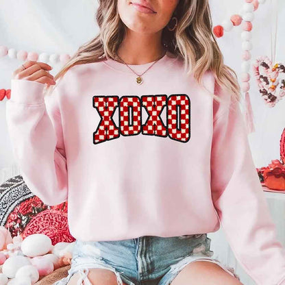 XOXO Checkered Valentine Sweatshirt – Furry Style Printed Sweater