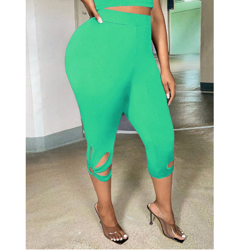 Plus Size High Rise Cut Out Capri Leggings for Women