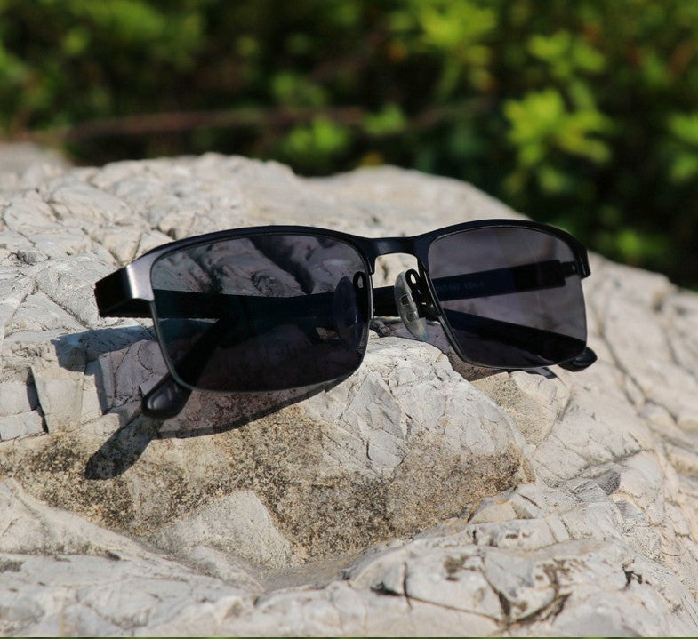Smart Color-Changing Reading Glasses for Men and Women