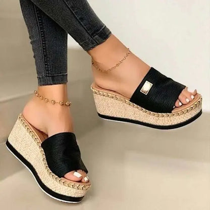 Universal Women's Platform Sandals